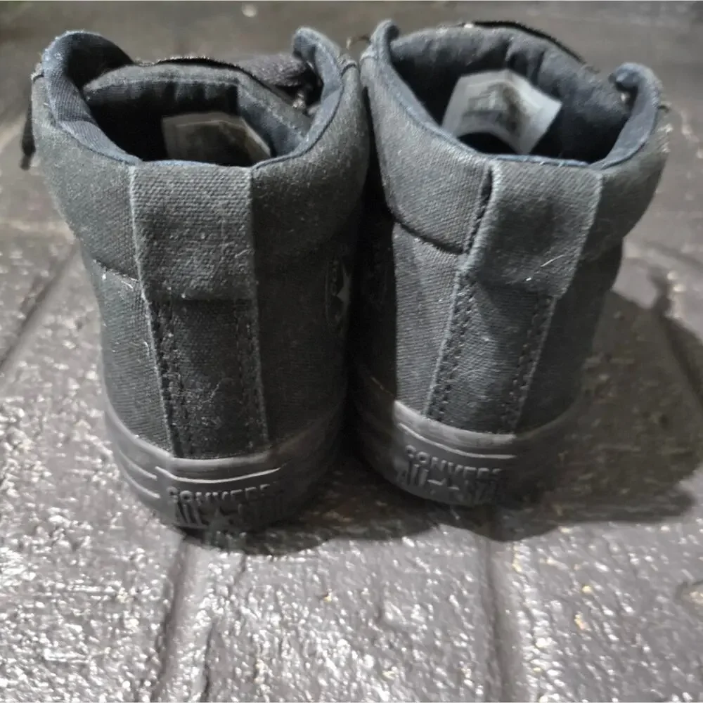 Converse Chuck Taylor All Star Street Mid, Junior Size 2